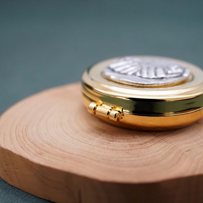 【现货】便携圣体盒- 双手图案-直径5cm Catholic religious art