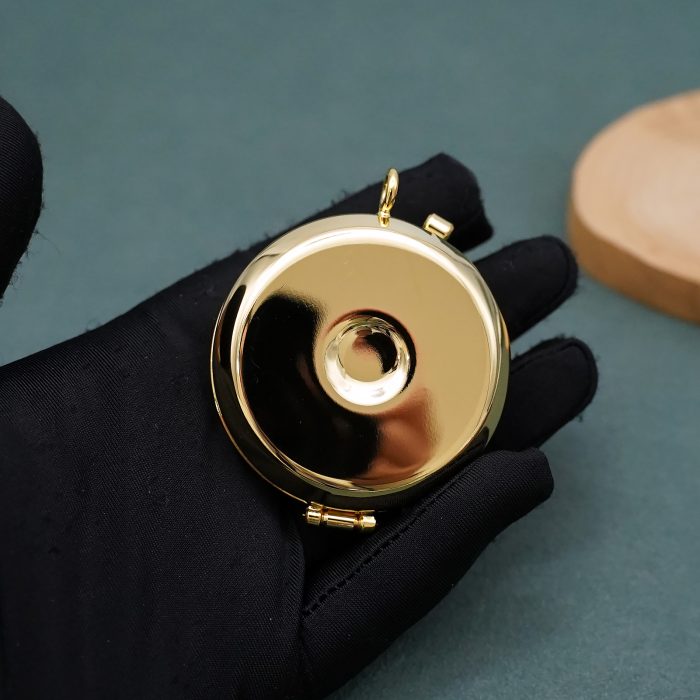 【现货】便携圣体盒- 双手图案-直径5cm Catholic religious art