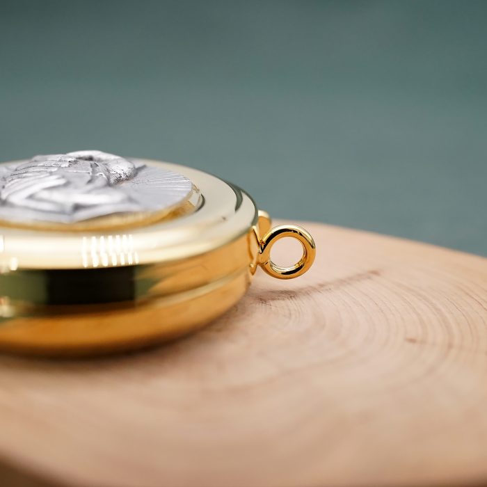 【现货】便携圣体盒- 双手图案-直径5cm Catholic religious art