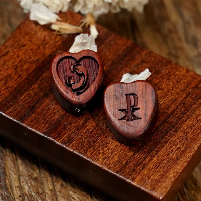 DIY三通-紫檀木-圣母抱耶稣-桃心-1.5cm Catholic religious art