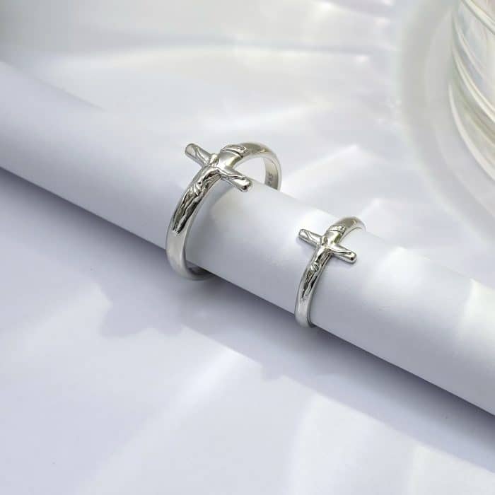 戒指-带十字架苦像-925银-镀铑(电白) Catholic religious art