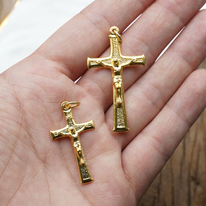 DIY十字架-沙面背景-锌合金-金色-4x2.4cm Catholic religious art