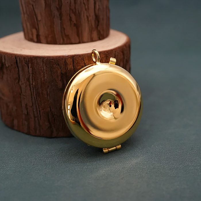 【现货】便携圣体盒-羔羊图案-直径5cm Catholic religious art