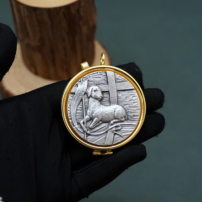 【现货】便携圣体盒-羔羊图案-直径5cm Catholic religious art