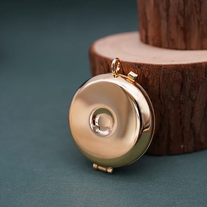 【现货】便携圣体盒-珐琅葡萄与十字-直径5cm Catholic religious art