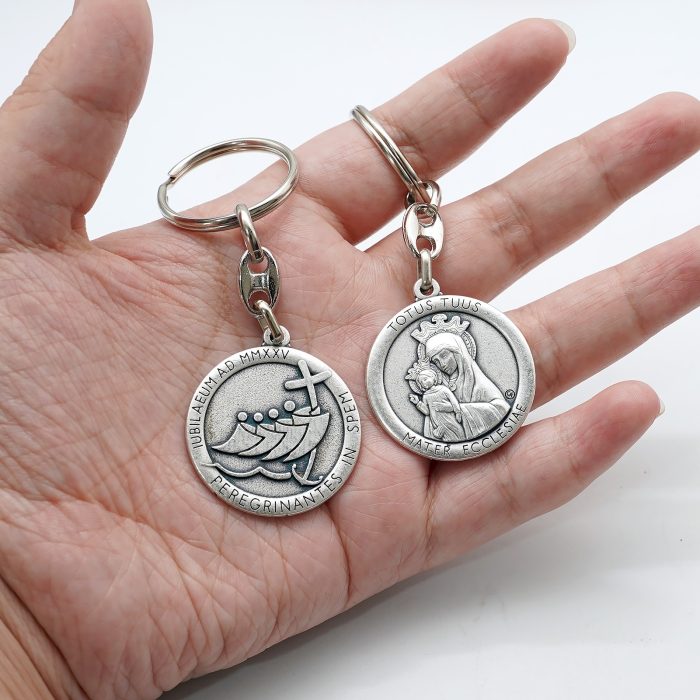 钥匙扣- 2025禧年-教会之母（Totus Tuus）-银色-8.5cm Catholic religious art