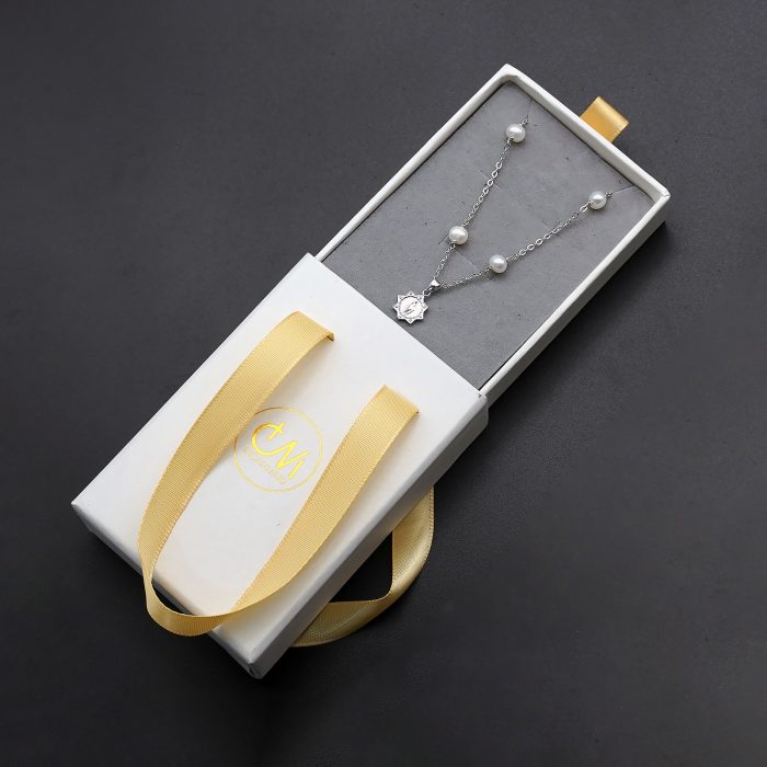 珍珠颈链-显灵圣母-925银吊坠-满天星-龙虾扣-42cm Catholic religious art