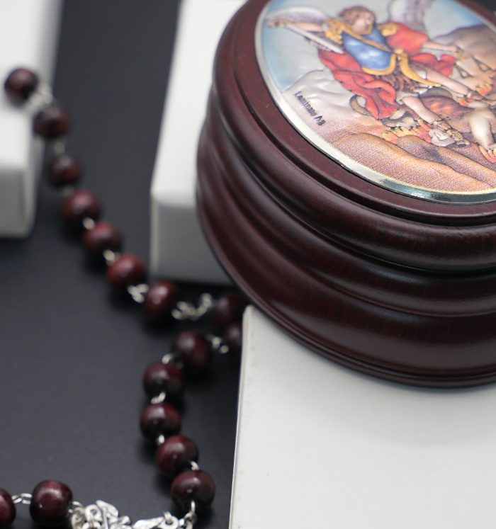 玫瑰念珠-紫檀套装-弥额尔-彩色-925银浮雕像-带盒 Catholic religious art