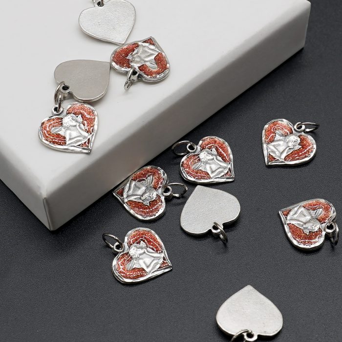 合金圣牌-小天使-桃心-红珐琅-1.5x1.7cm Catholic religious art