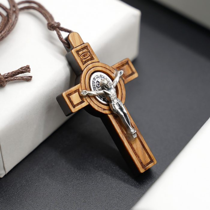 十字架-圣本笃-橄榄木-直款-带挂绳-4x2.5cm Catholic religious art