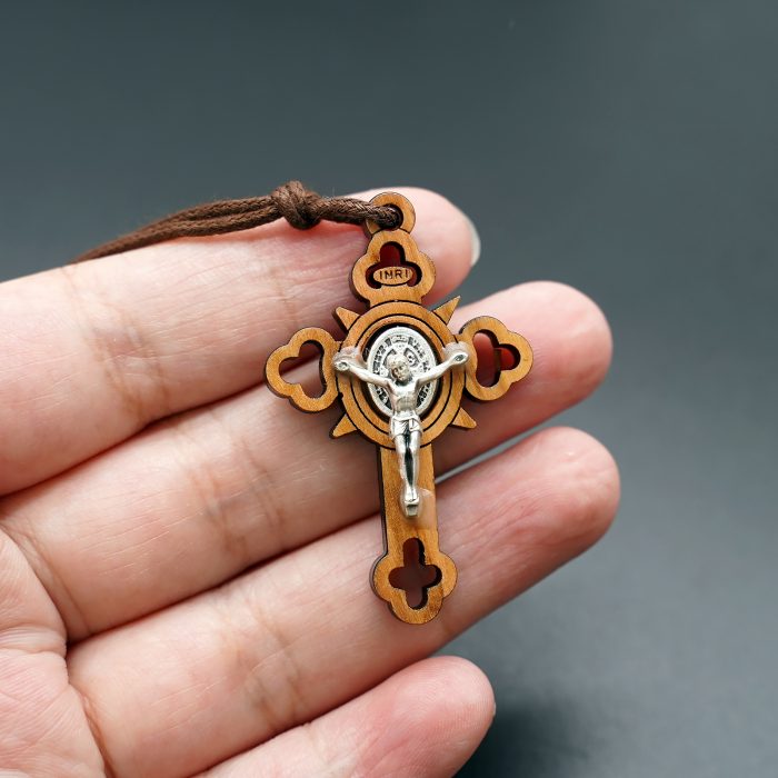 十字架-圣本笃-橄榄木-穿孔设计-椭圆圣牌-带挂绳-4.2x2.8cm Catholic religious art