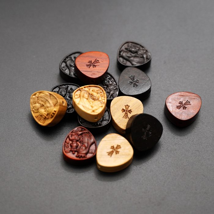 DIY三通-圣母抱耶稣-黑檀木-2.0x1.8cm Catholic religious art