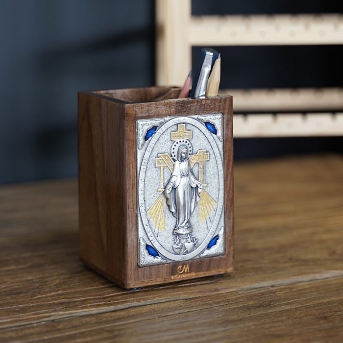 笔筒-浮雕圣像-圣母显灵-胡桃木特制纪念款-11x7.5x7.5cm Catholic religious art