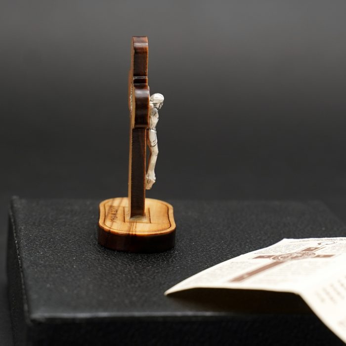 十字架-圣本笃-橄榄木制-合金圣尸-带底座包装袋-5.4x3.2cm Catholic religious art